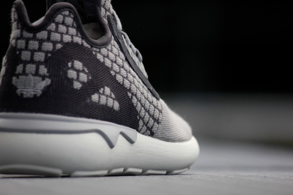 tubular runner adidas originals c